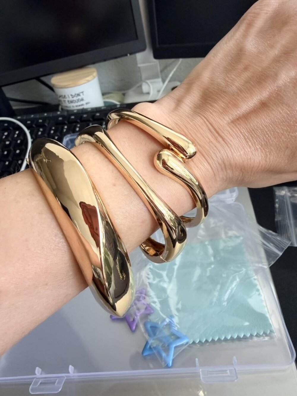 Chunky Gold Bangle Bracelet Set Women Stackable Cuff 14K Plated Statement
